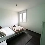 House, Garden & Garage, Downtown, Near Zenith & A75 *