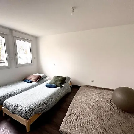 House, Garden & Garage, Downtown, Near Zenith & A75 Cournon-d'Auvergne