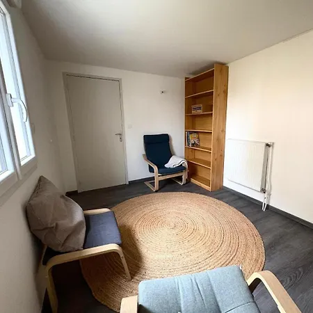 Holiday home House, Garden & Garage, Downtown, Near Zenith & A75 *