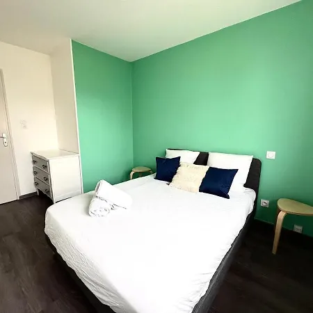 House, Garden & Garage, Downtown, Near Zenith & A75 Feriehus *