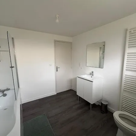House, Garden & Garage, Downtown, Near Zenith & A75 Cournon-d'Auvergne