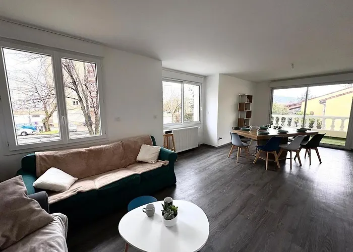 Holiday home House, Garden & Garage, Downtown, Near Zenith & A75 Cournon-d'Auvergne