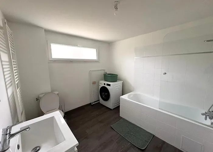 House, Garden & Garage, Downtown, Near Zenith & A75 Cournon-d'Auvergne