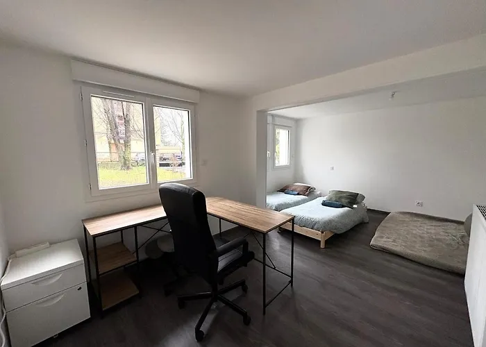 Holiday home House, Garden & Garage, Downtown, Near Zenith & A75 Cournon-d'Auvergne