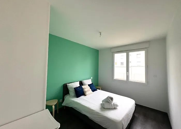 Prázdninový dům House, Garden & Garage, Downtown, Near Zenith & A75 Cournon-d'Auvergne