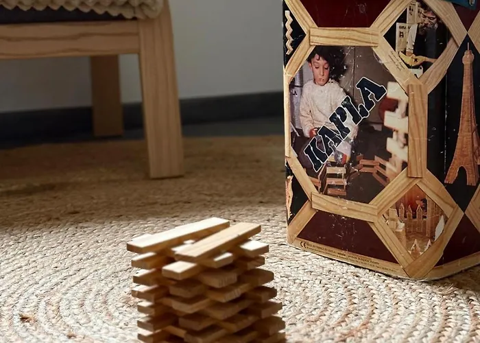 House, Garden & Garage, Downtown, Near Zenith & A75 Holiday home *