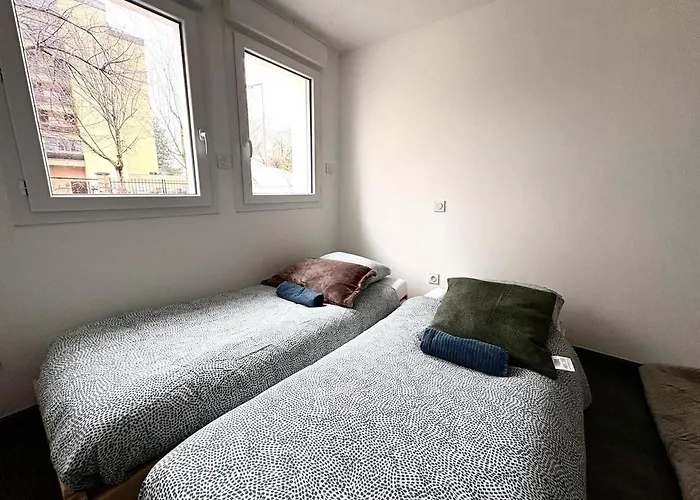 Prázdninový dům House, Garden & Garage, Downtown, Near Zenith & A75 Cournon-d'Auvergne