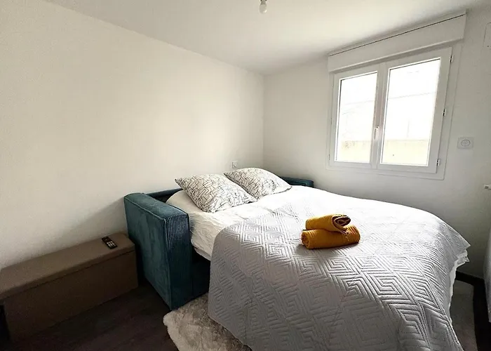 Holiday home House, Garden & Garage, Downtown, Near Zenith & A75 *